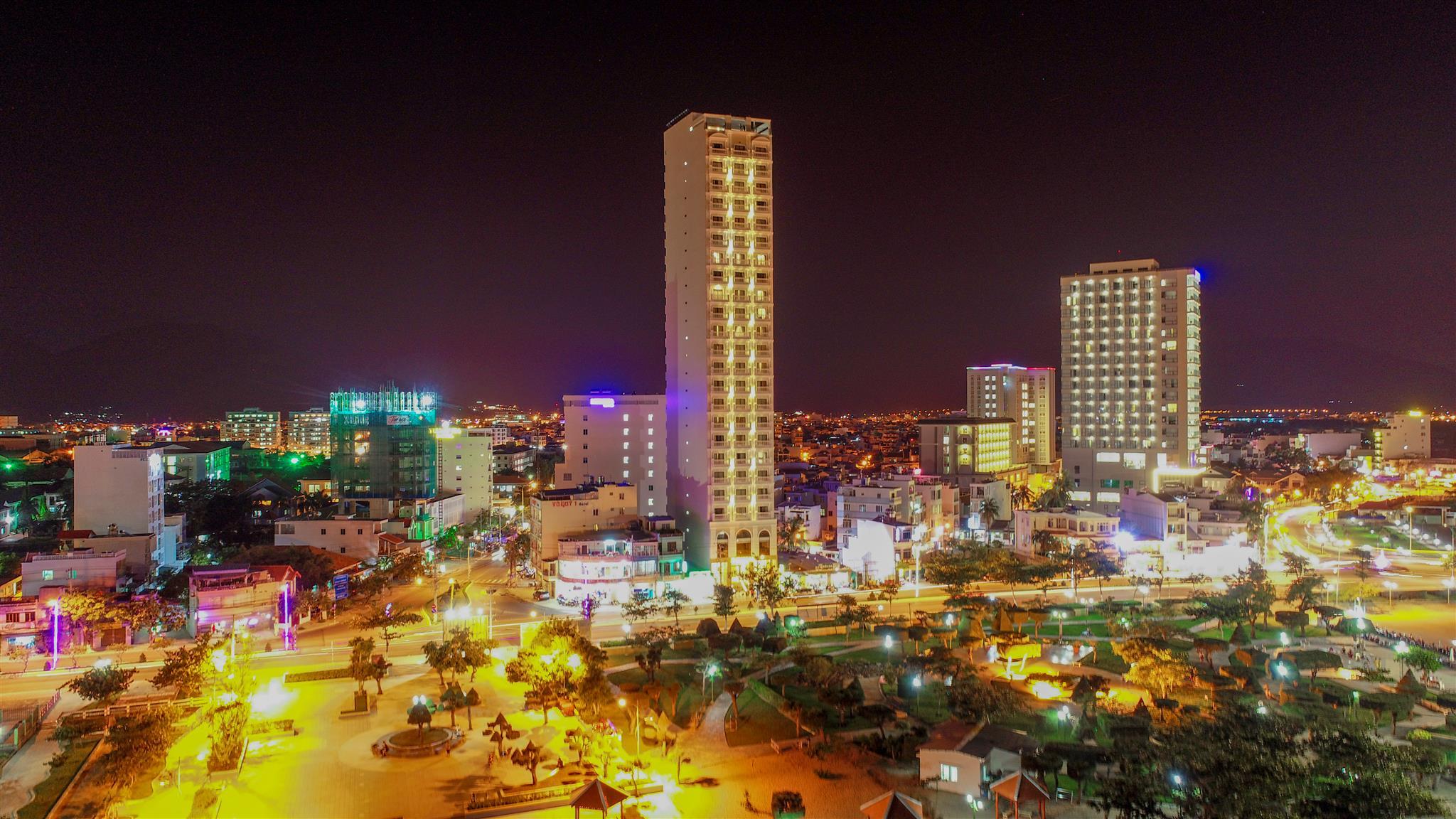 Hotel Imperial Nha Trang Esterno foto