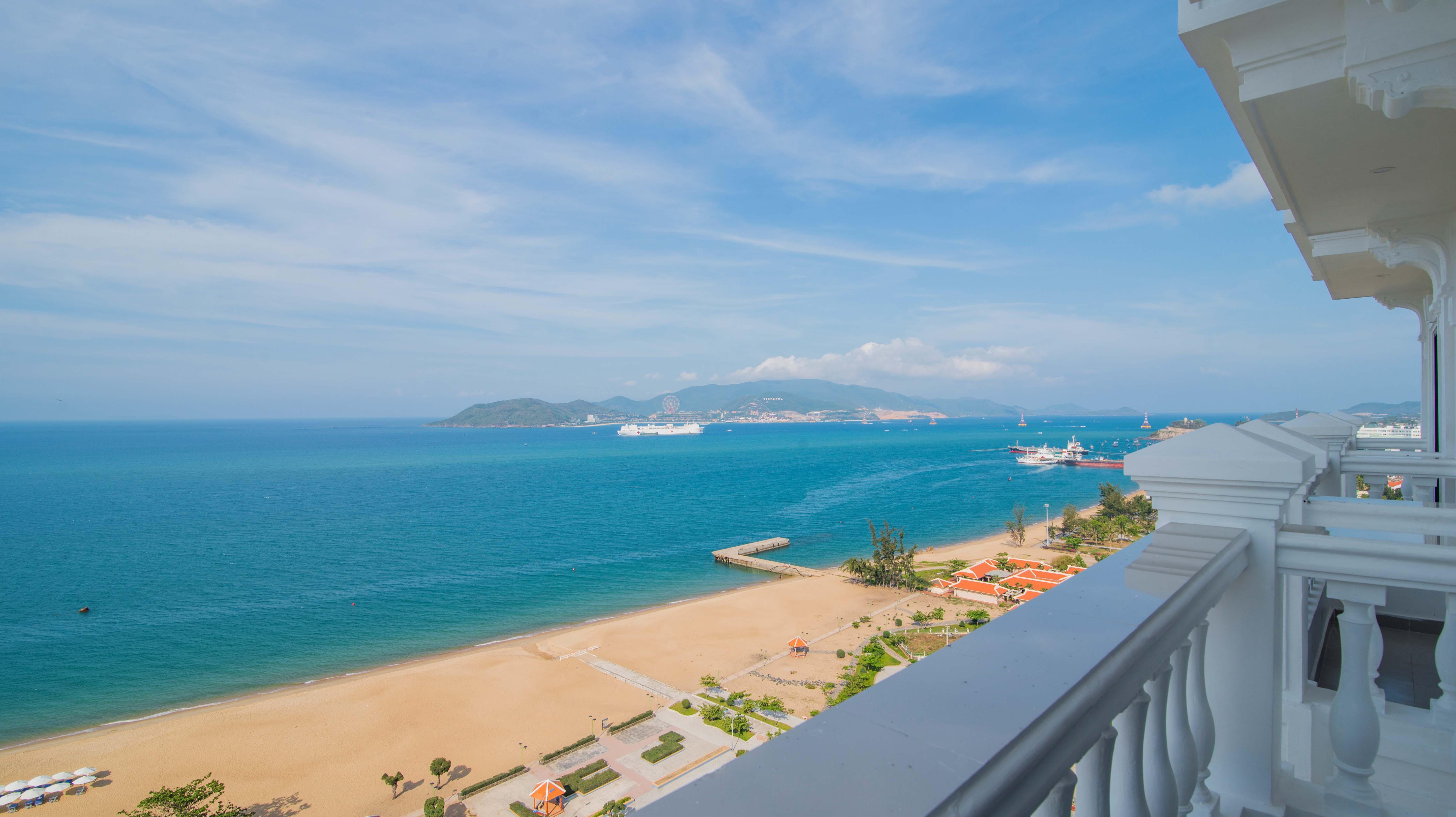 Hotel Imperial Nha Trang Esterno foto
